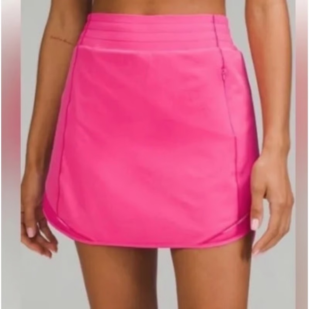Lulu Hotty Hot Sonic Pink Skirt 4 in never worn